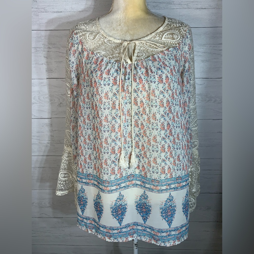 Blu Pepper floral lace, tassel top lightweight top size M bohemian